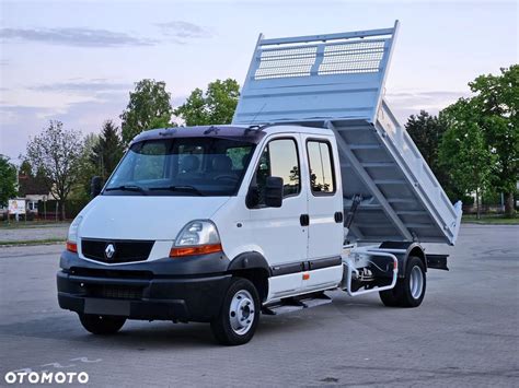 Renault Mascott z zabudową wywrotki, widok boczny