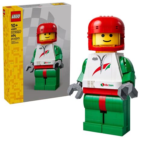 Minifigurka kierowcy w kabinie pługu śnieżnego LEGO