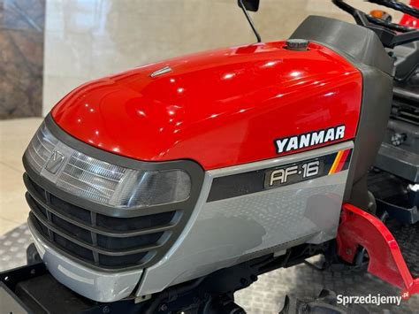 Panel sterowania i przełączniki na błotnikach Yanmar AF 16