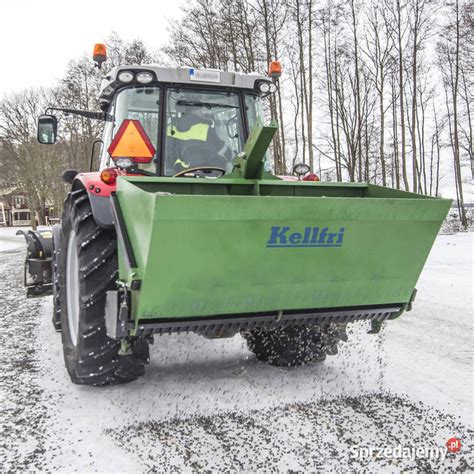 Piaskarka Kellfri na ciągniku