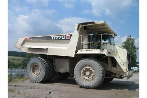 zdjęcie ciężarówki terenowej Terex TR70 w akcji