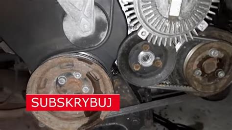 zdjęcie uszkodzonego paska klinowego z traktora Yanmar