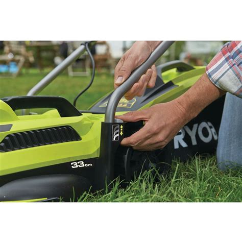 Photo of Ryobi RLM13E33S electric lawnmower