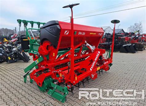 Zestawienie siewnika AGRO-MASZ SP 4m z agregatem talerzowym