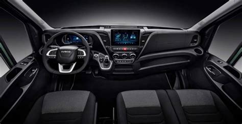 Interior photo of IVECO Daily cabin with HI CONNECT screen