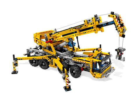 Thematyczne zdjęcie LEGO Technic Mobilny Żuraw w akcji na placu budowy