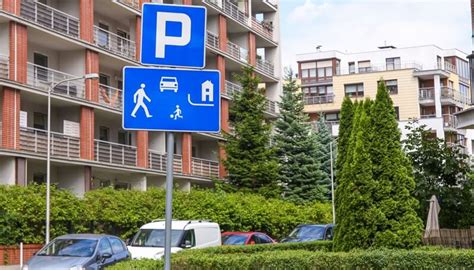 Mapa lub schemat strefy zamieszkania z oznaczeniami ruchu