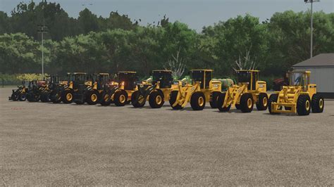 Thematic photo of a telescopic loader operating in Farming Simulator