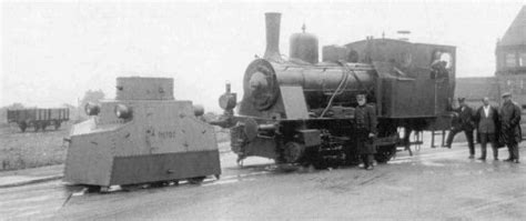 Zdjęcie: Pancerna drezyna Tatra T18 na torach