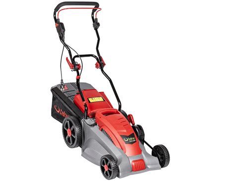 Zdjęcie kosiarki elektrycznej Garden Feelings 1800W GLM43L podczas pracy na średnim trawniku
