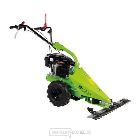 Zdjęcie kosiarki listwowej Zipper ZI-BM870ECO w akcji na polu