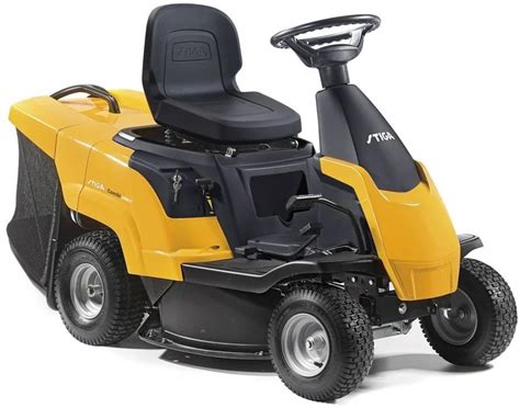 Traktorek ogrodowy Stiga Combi 1066 H w akcji