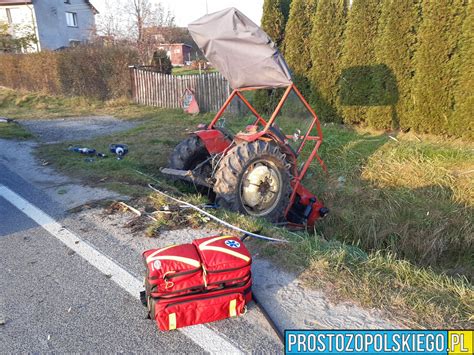 Zdjęcie ciągnika rolniczego po wypadku