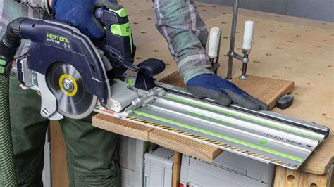 Schemat: Mechanizm działania funkcji KickbackStop w zagłębiarce Festool
