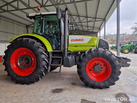 Wnętrze kabiny ciągnika Claas Ares 836 z panelem sterowania