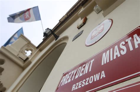 Zdjęcie historyczne lub współczesny widok siedziby Majster Rzeszów z widocznym logo
