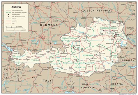 Mapa administracyjna Austrii z nazwami krajów związkowych i większych miast
