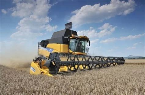 Infografika porównująca plony i ceny pszenicy, jęczmienia i rzepaku w Farming Simulator 15
