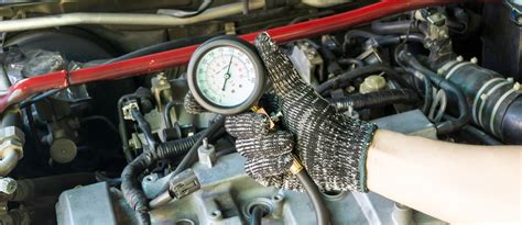 Infographics showing engine compression test diagram