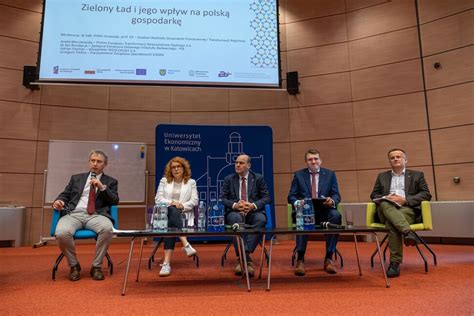 dyskusja panelowa na temat muzyki kościelnej