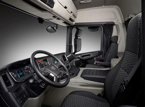 Wnętrze kabiny Scania G-series w konfiguracji wywrotki