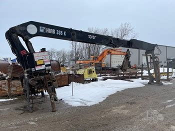zdjęcie dźwigu załadowczego Hiab 335k lub 435k w akcji