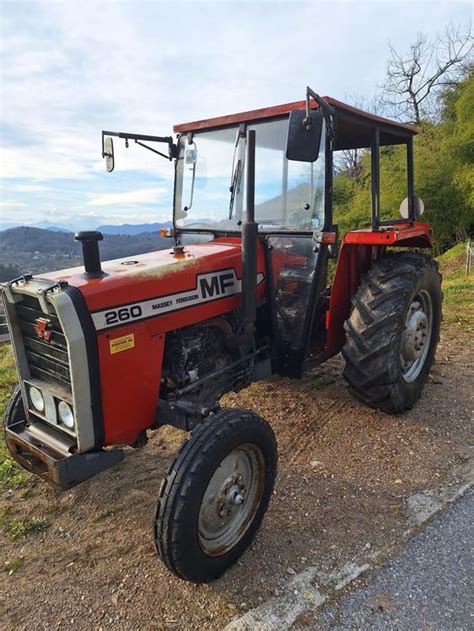 Zdjęcie ciągnika Millat Massey Ferguson 260 SE Turbo lub podobnego klasycznego modelu