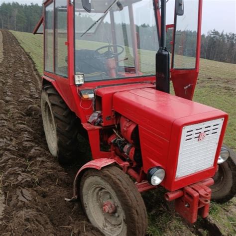 Wnętrze kabiny Władimirca T-25 (zdjęcie poglądowe ergonomii)