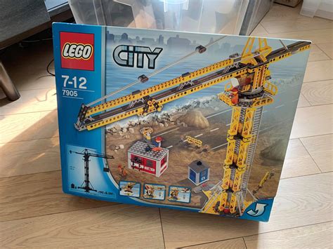Zdjęcie pudełka zestawu LEGO City 7905 Żuraw budowlany