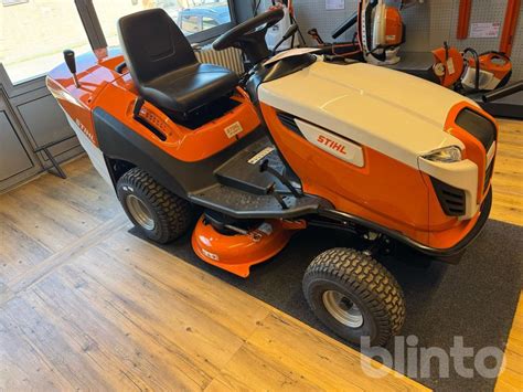 Infografika: Ergonomia i sterowanie w traktorku Stihl RT 5097 Z