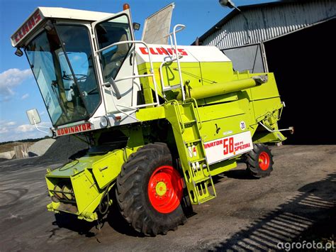 zdjęcie: kombajn Claas Dominator 68 w akcji
