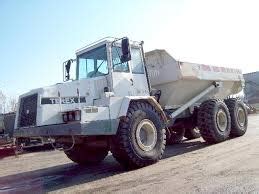 Widok ogólny wozidła Terex TA25 w pracy