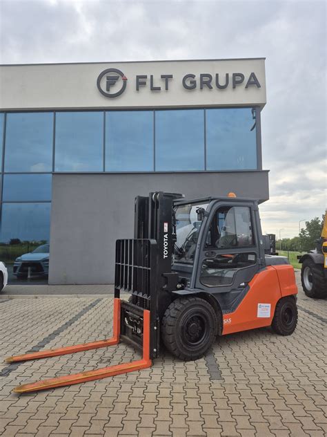 Wózek widłowy spalinowy Toyota Geneo 15D w pracy