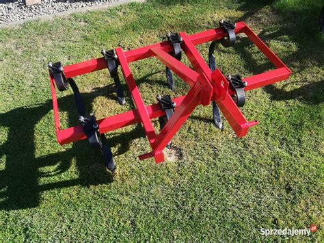 Mini kultywator własnej roboty zamontowany na minitraktorze