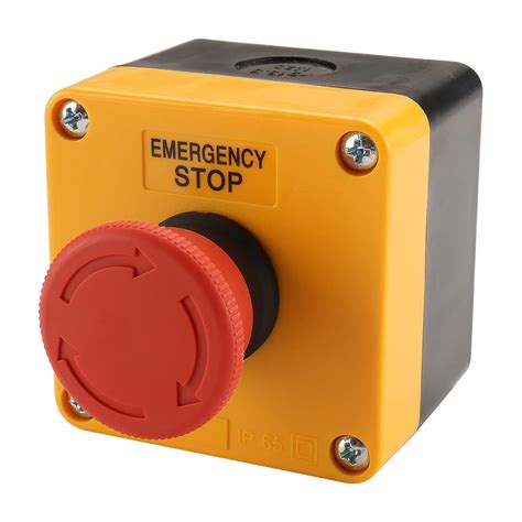 Infographic showing safety features of an electric tiller (emergency switch, protective shields)