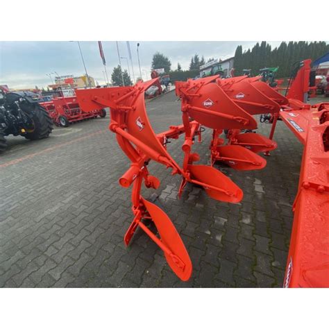 Zdjęcie pługów KUHN MASTER 103 w pracy