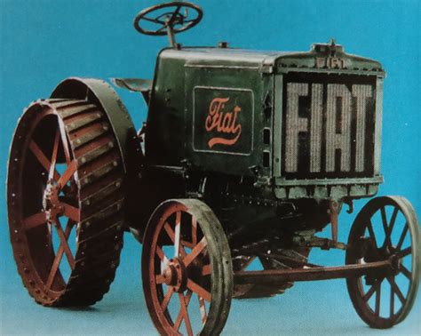Schemat pierwszego ciągnika Fiat 702