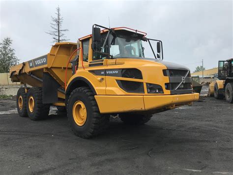 Wozidło technologiczne Cat 777G w akcji