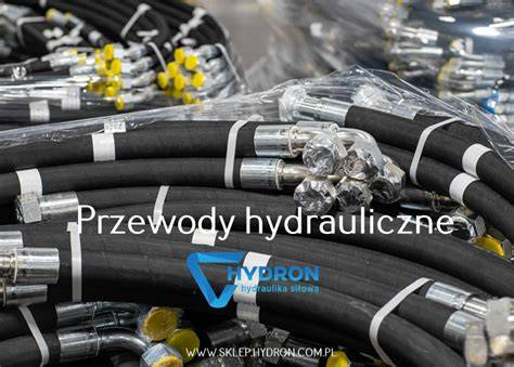 Infografika przedstawiająca system Hydro-Fix oraz proces łączenia przewodów hydraulicznych.