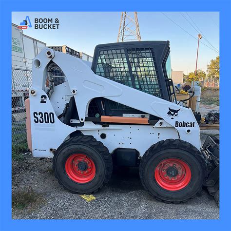 infografika przedstawiająca dostępne akcesoria do Bobcat S300