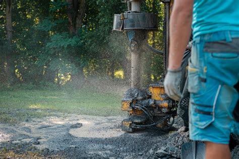 Porównanie metod wiercenia studni: płuczkowej i udarowo-obrotowej