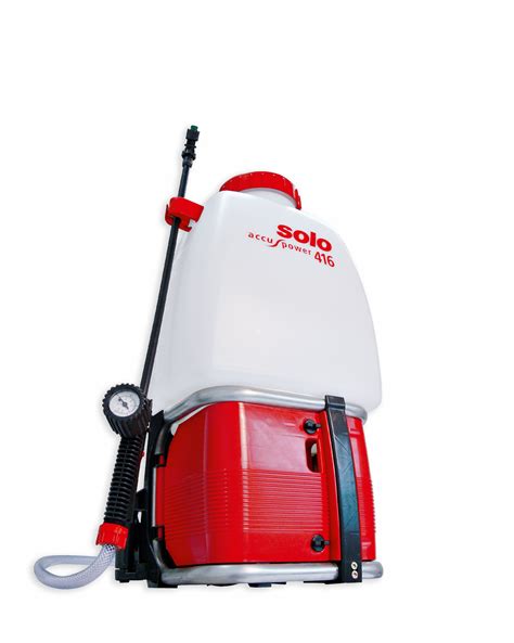 Diagram illustrating the ergonomic design and key features of the Solo 416 Li sprayer's tank and straps.