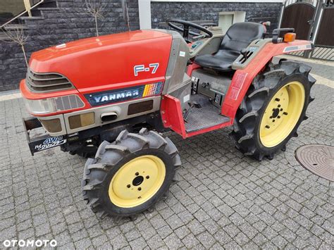 Przykładowy schemat techniczny z instrukcji obsługi traktora Yanmar F7
