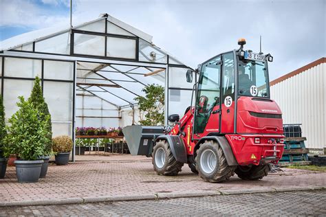 Photo showing different tire profiles available for Weidemann loaders