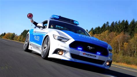 Policyjny Ford Mustang GT