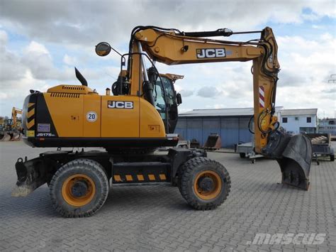 Schemat zasięgu i głębokości kopania JCB JS175W dla różnych ramion