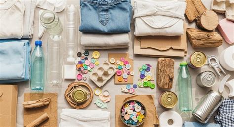 Różne materiały do recyklingu, które można wykorzystać w projektach DIY