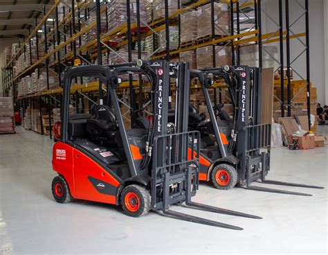 Thematic photo of a counterbalance forklift operating in a warehouse