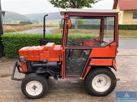Zdjęcie traktorka Hako Hakotrack 2700D z kabiną