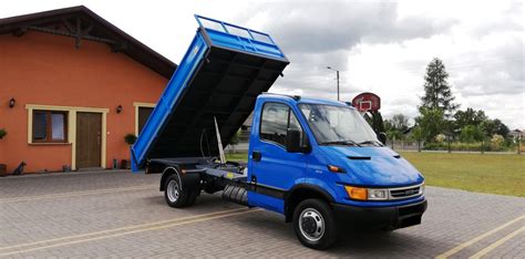 Zdjęcie Iveco Daily 35C13 wywrotka doka 7-osobowe